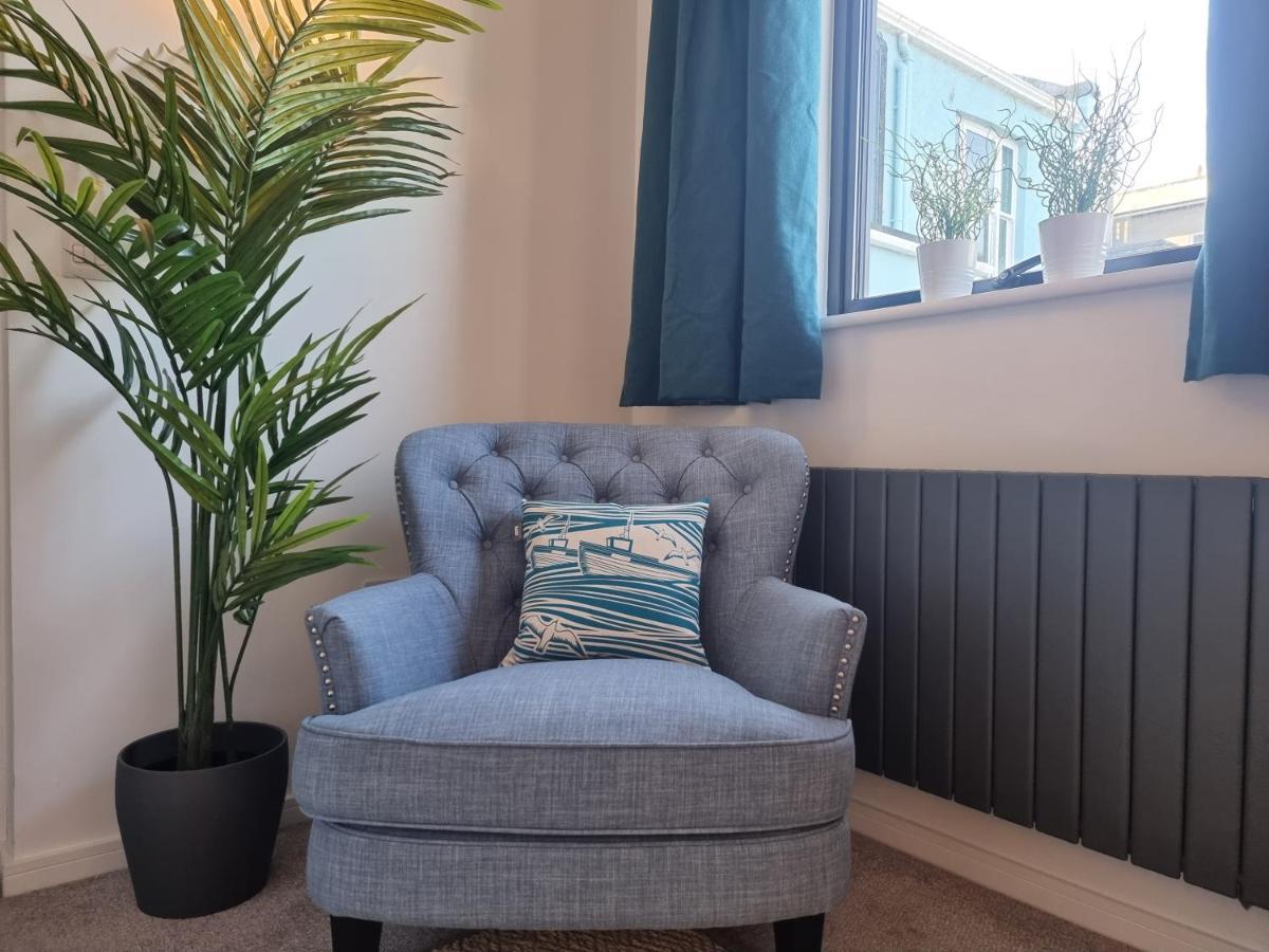 The Bunker-Luxe Central Falmouth Getaway With Stunning Sea Views Eksteriør bilde