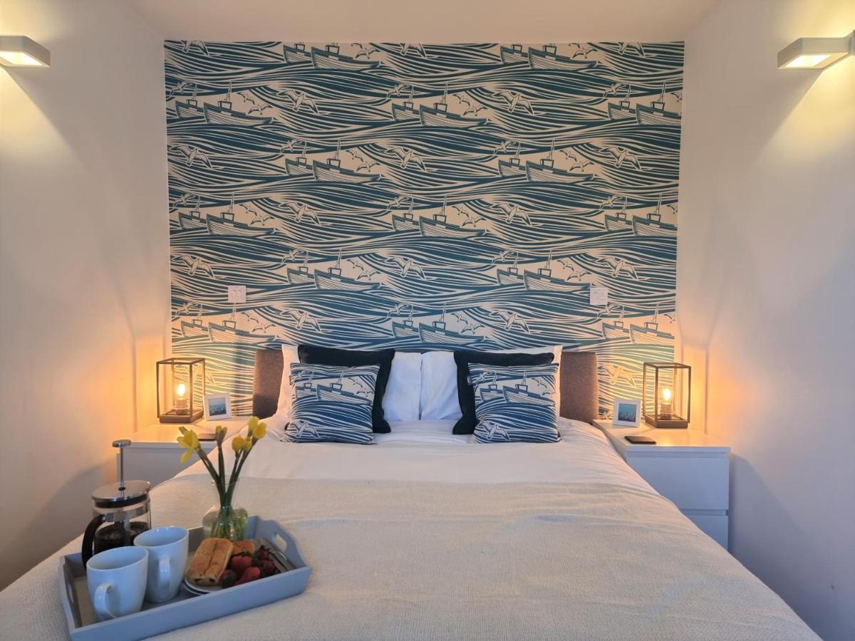 The Bunker-Luxe Central Falmouth Getaway With Stunning Sea Views Eksteriør bilde