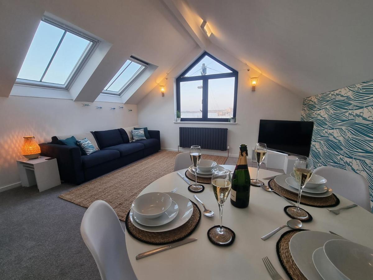 The Bunker-Luxe Central Falmouth Getaway With Stunning Sea Views Eksteriør bilde