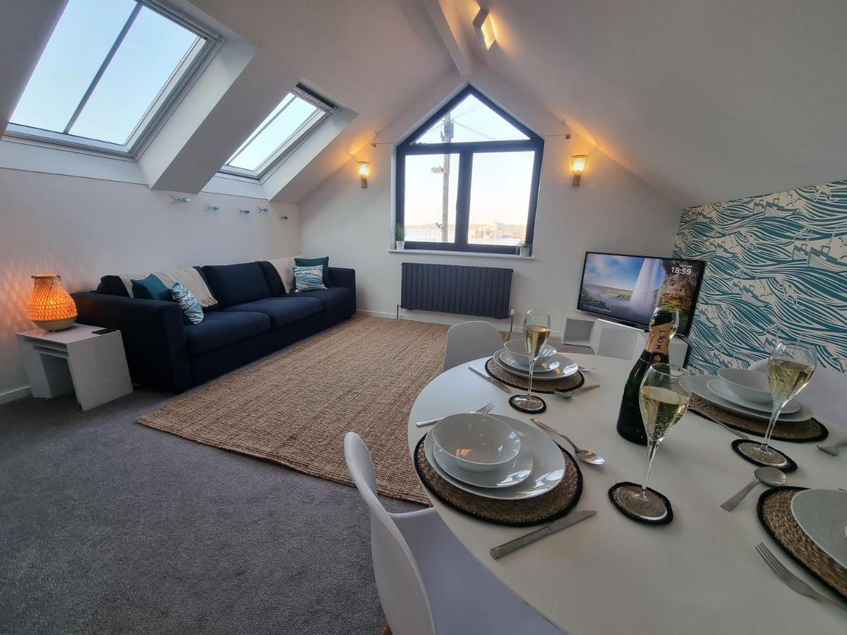 The Bunker-Luxe Central Falmouth Getaway With Stunning Sea Views Eksteriør bilde