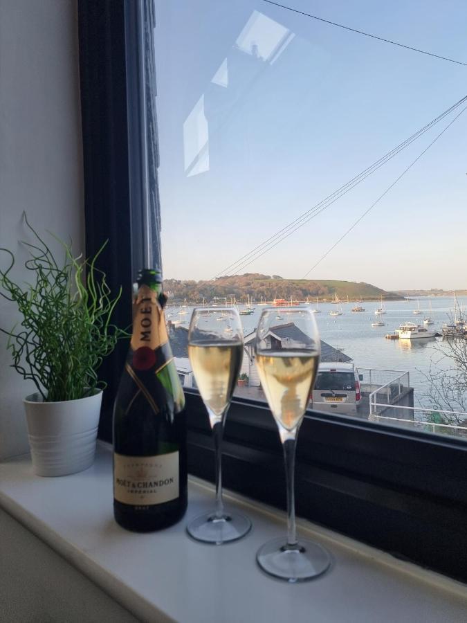 The Bunker-Luxe Central Falmouth Getaway With Stunning Sea Views Eksteriør bilde